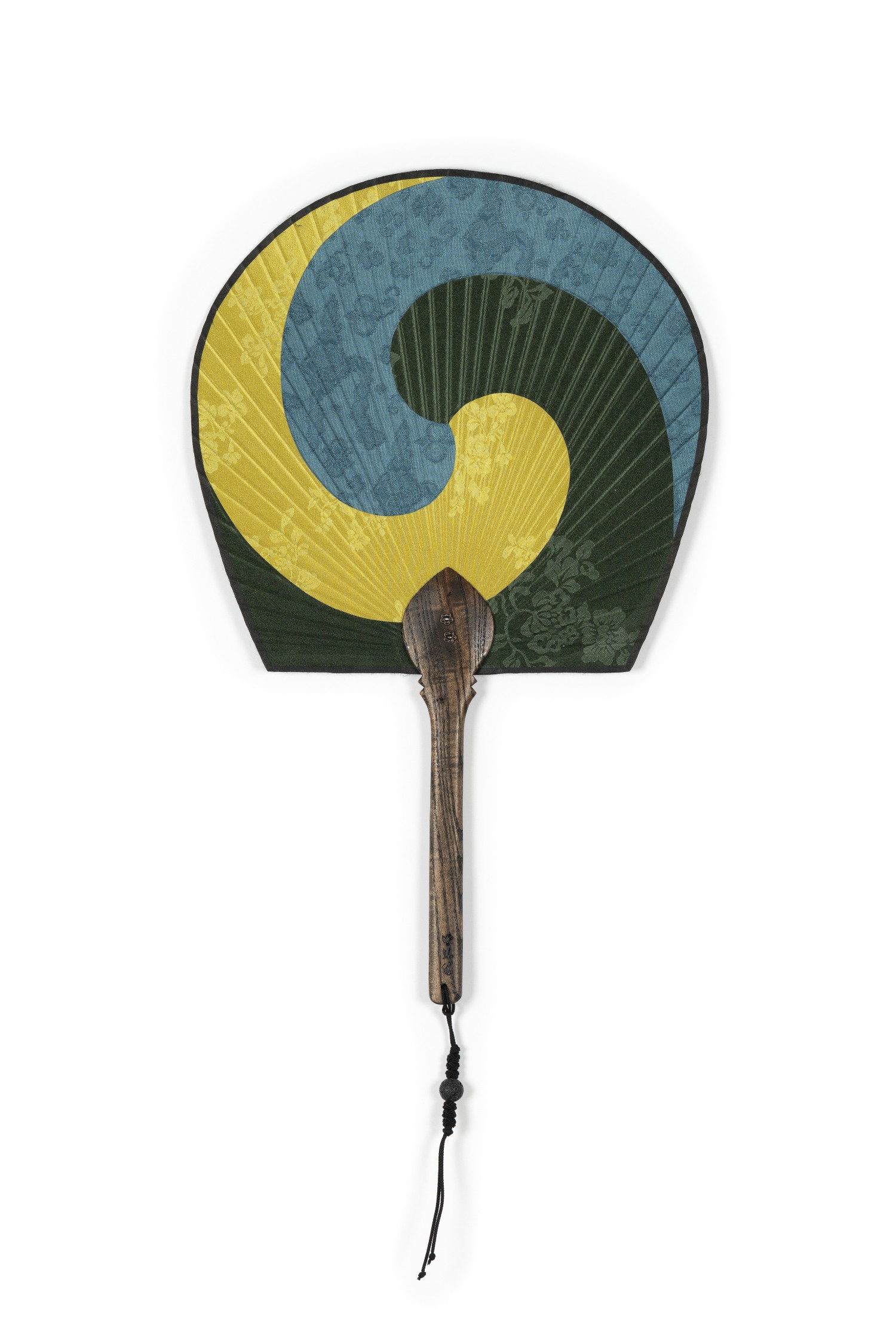 방화선作, 태극선-색의 조화  42.5 × 26 cm