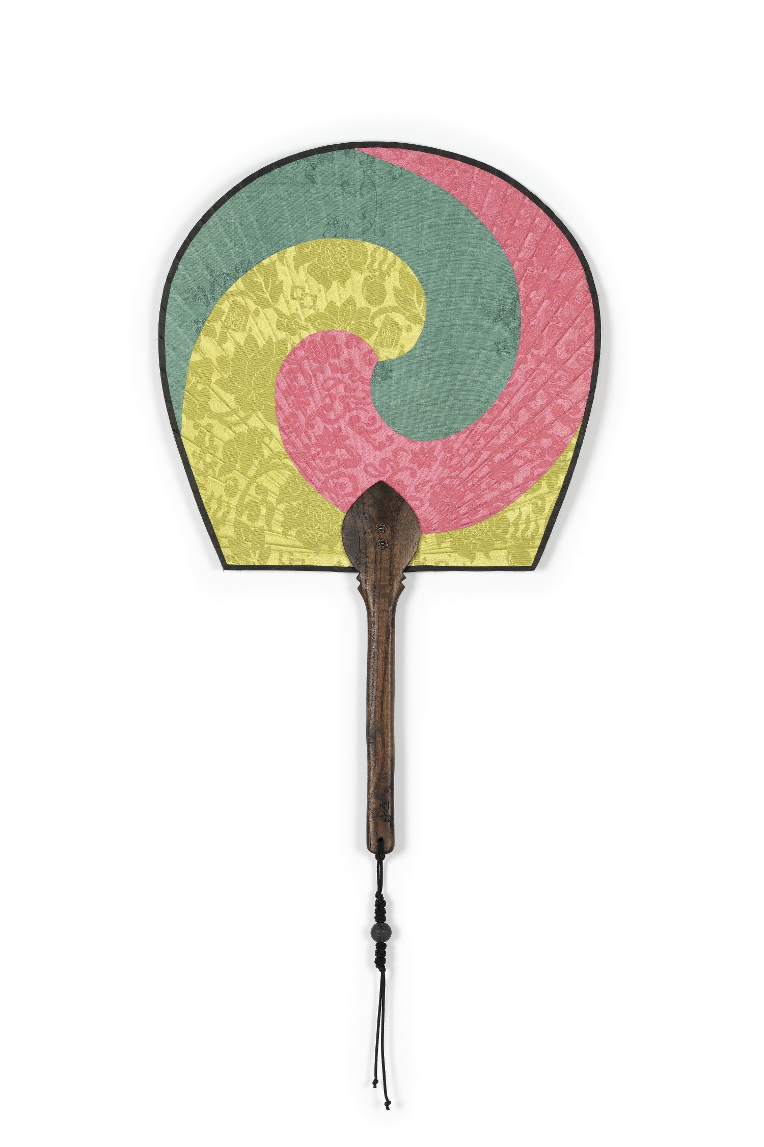 송서희作, 태극선-색의 조화  42.5 × 26 cm